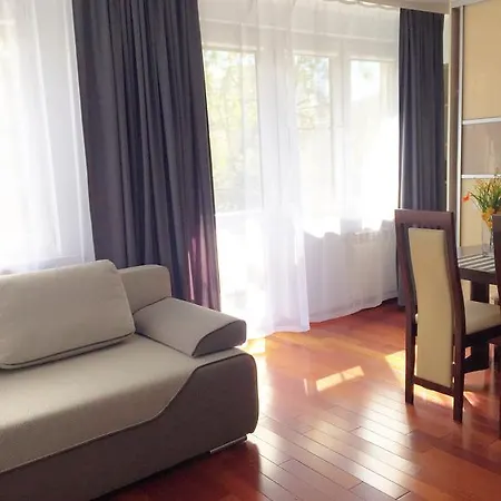 Apartment Charm *